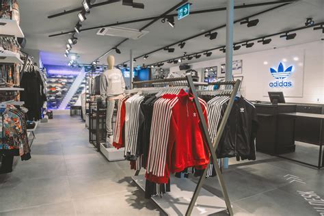 adidas stores in toronto.